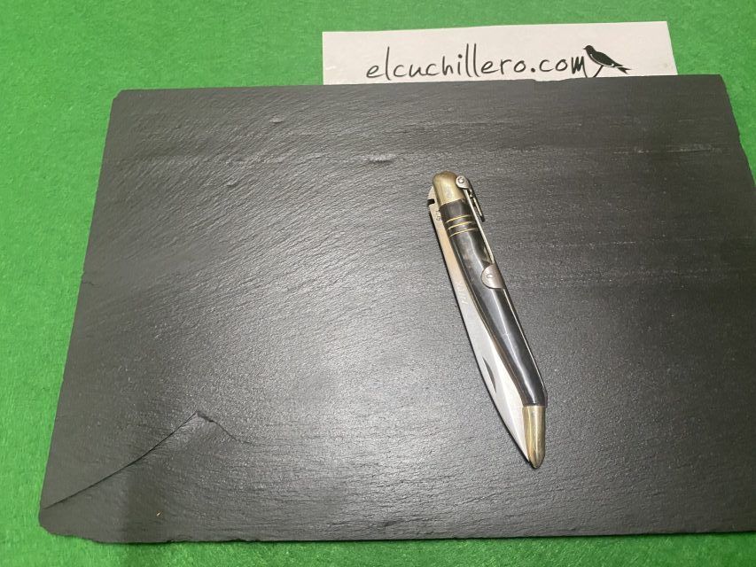 Navaja JJ Martínez Punta Espada