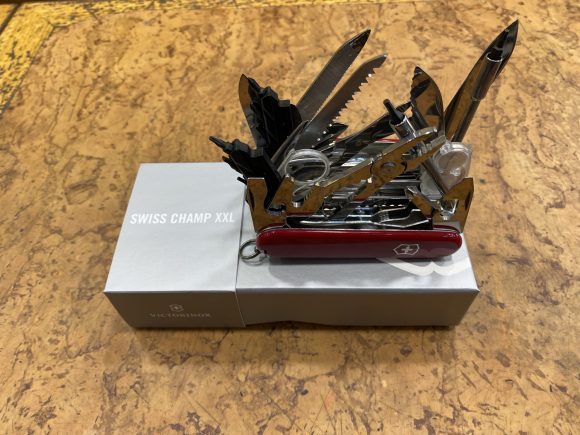 Navaja  Victorinox Swiss Champ XXL