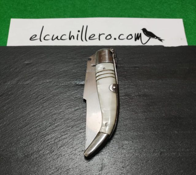 Navaja Bustos Sevillana